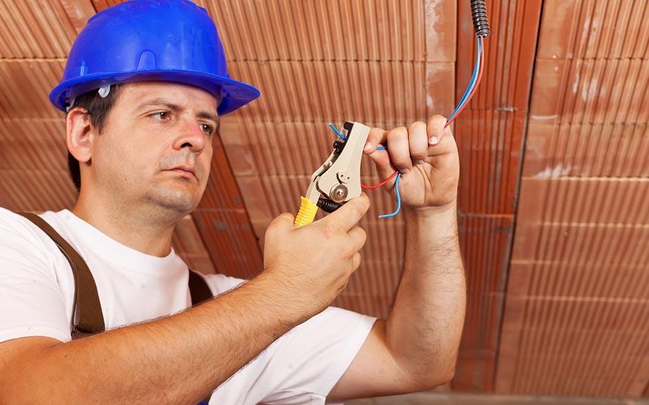 monteur électricien Étréchy